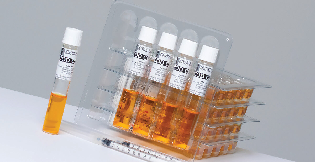 Fiale reagente COD HI93754A-25 con numero di lotto e data di scadenza