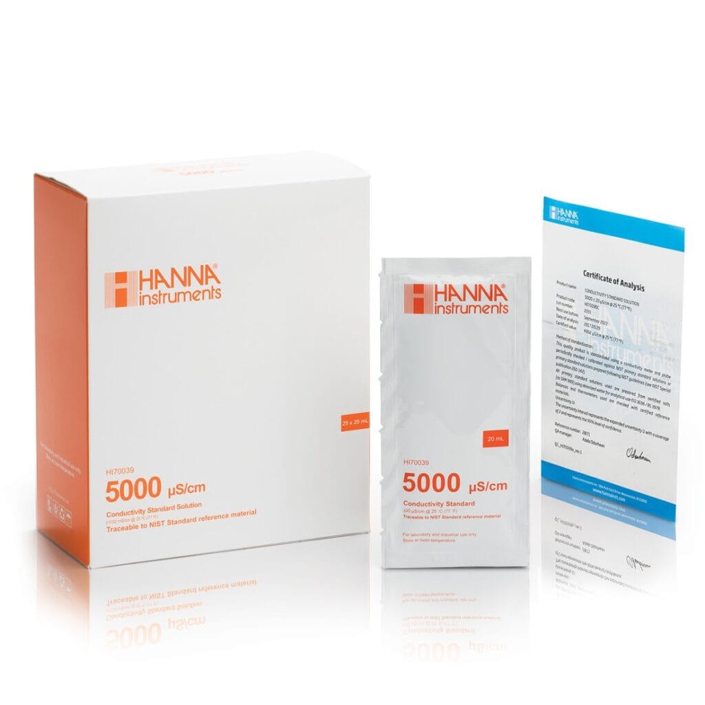 HI70039C 5000 µS/cm EC (25 x 20 mL) sachets with certificate of analysis