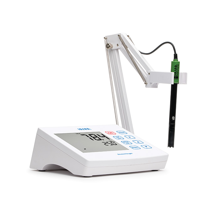 HI2640 - Strumento da banco per l'analisi dell'ossigeno disciolto vista laterlae